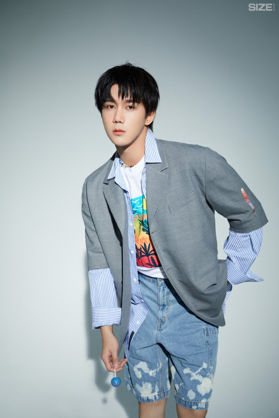 欢娱影视演员王一哲size潮流杂志大片今日发布