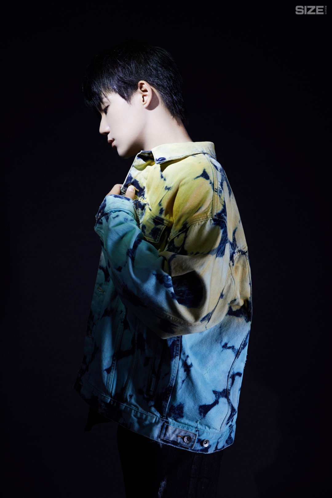 欢娱影视演员王一哲size潮流杂志大片今日发布