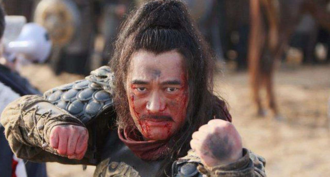 卢俊义是梁山的第二首领,他一生几次大的转折都是被人算计导致的,这都