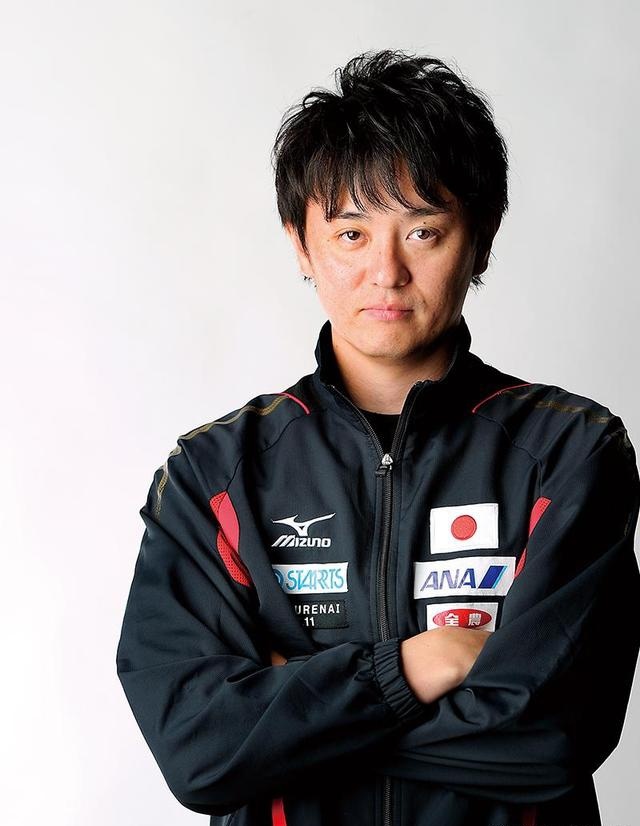 日本男乒主帅仓岛洋介:挖掘出张本智和 带队走出低迷奥运夺金