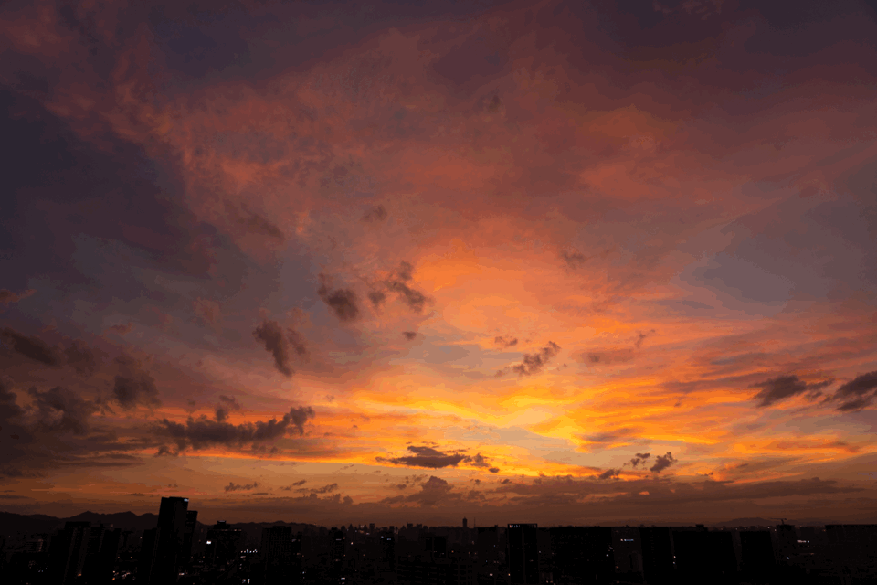 浙江90后小伙靠“卖云”年入百万 还有这些“神仙工作”让你想不到休闲区蓝鸢梦想 - Www.slyday.coM