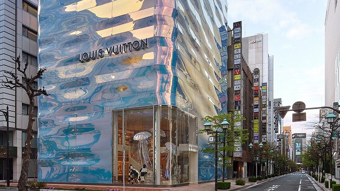 Louis Vuitton银座旗舰店 图片来源：Dezeen