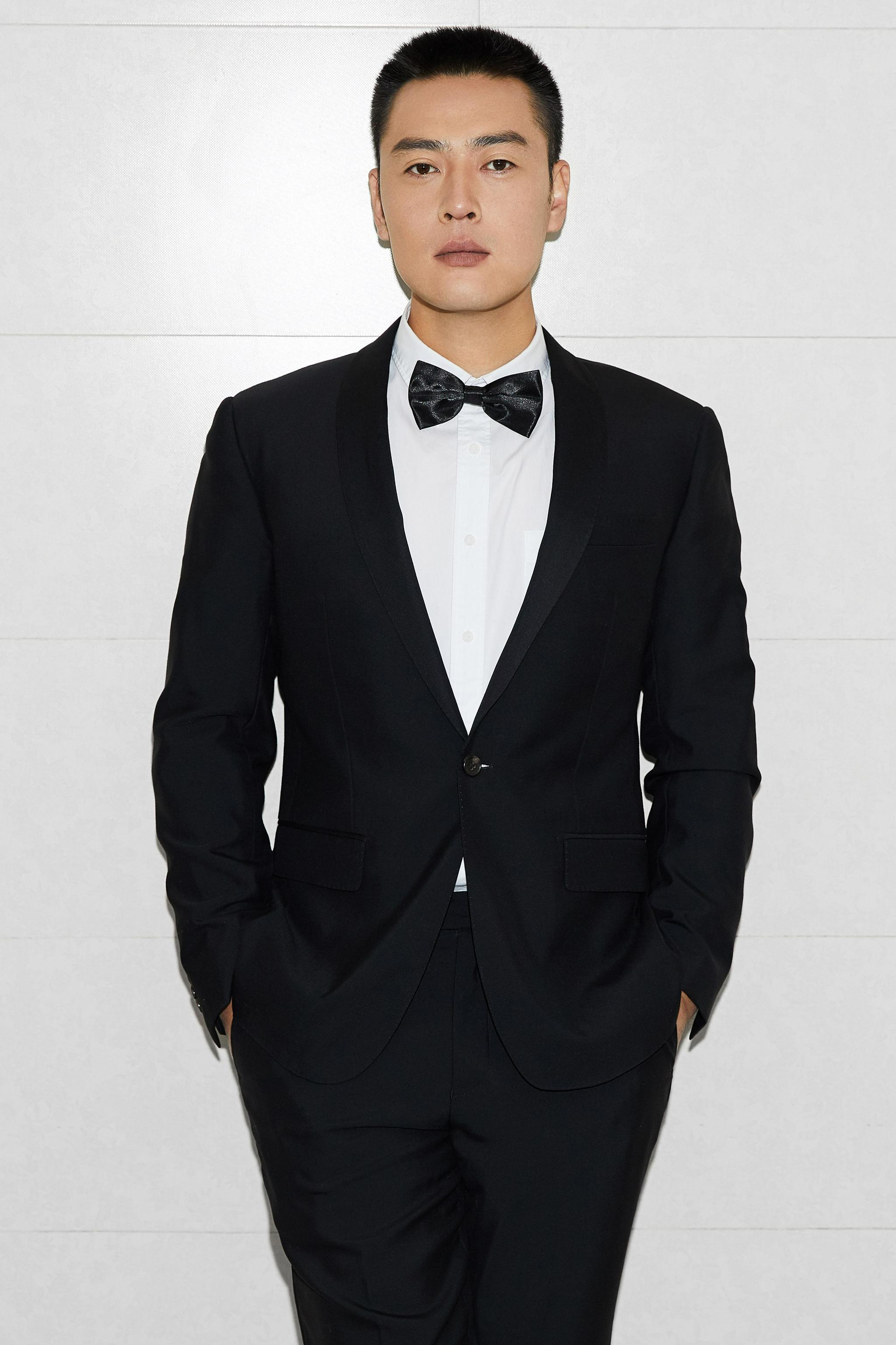 40岁终于成为"知名男演员",但张桐说自己永远是学生丨人物|张桐|觉醒