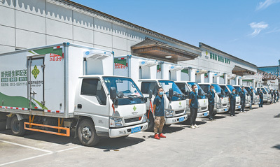 江苏张家港市供销合作社所属新供销生鲜配送公司的配送车队整装储发