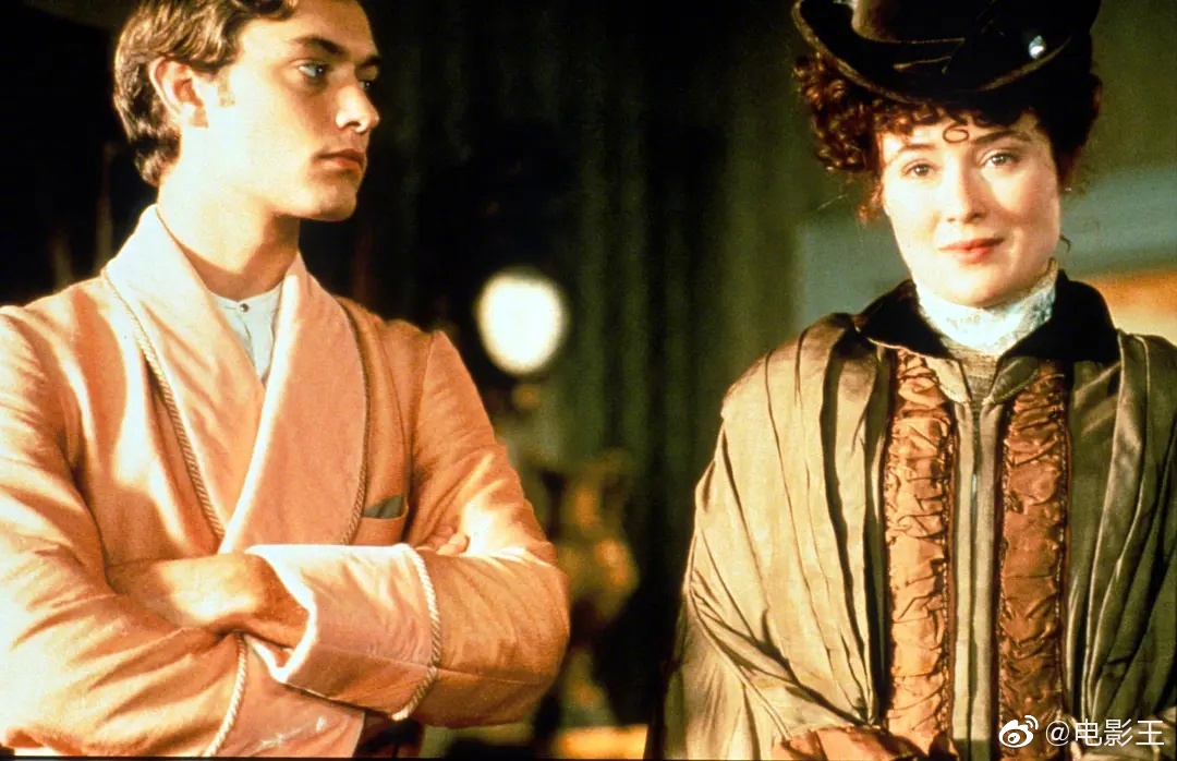 我的评分裘德洛的入坑之作虽然他演的波西自私拜金懦弱