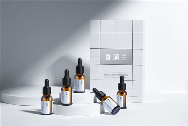 香蒲兰芯颜光采精华液│黑色素粉粹机