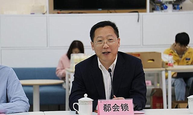 衡中校长之子涉嫌“高考移民”,细节被曝光,看着就让人一阵后怕!休闲区蓝鸢梦想 - Www.slyday.coM