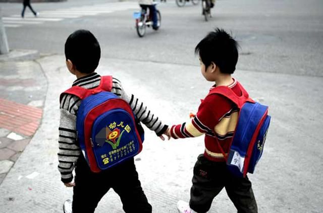 孩子该上幼儿园时,直接送去就行了,入园前,需要做到这四个准备休闲区蓝鸢梦想 - Www.slyday.coM 孩子该上幼儿园时,直接送去就行了,入园前,需要做到这四个准备休闲区蓝鸢梦想 - Www.slyday.coM