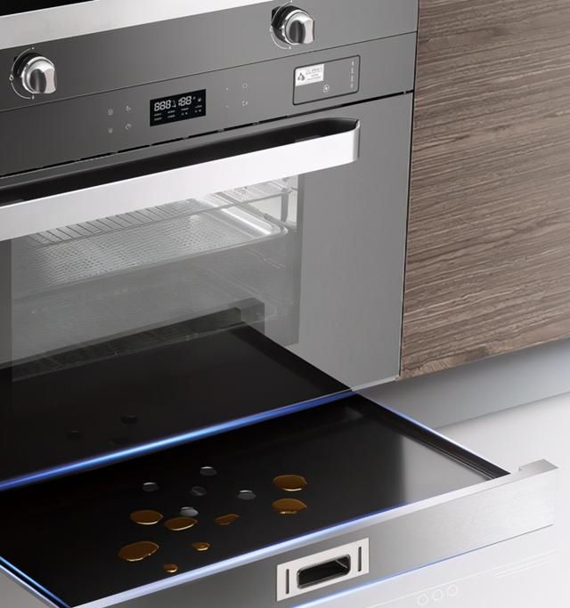 蒸烤一体,1台抵多台!小松鼠集成灶全新亮相