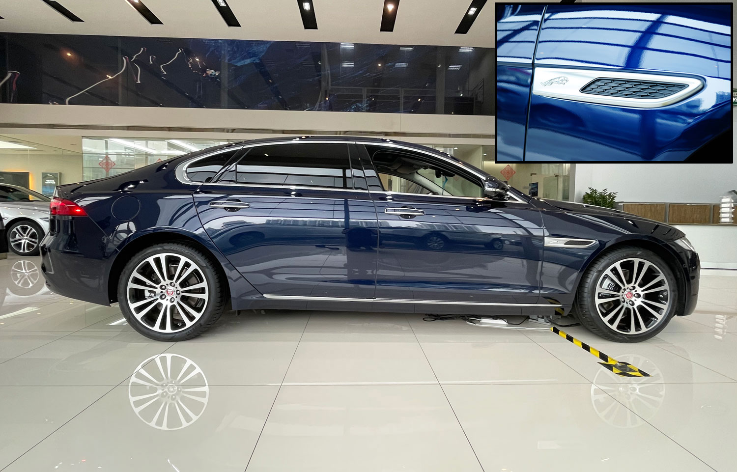 数字交互更完善 换挡旋钮问题彻底解决 捷豹2021款xfl实拍简评