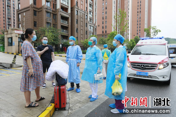 湖北省妇幼免费为封控区孕妇提供转运服务休闲区蓝鸢梦想 - Www.slyday.coM