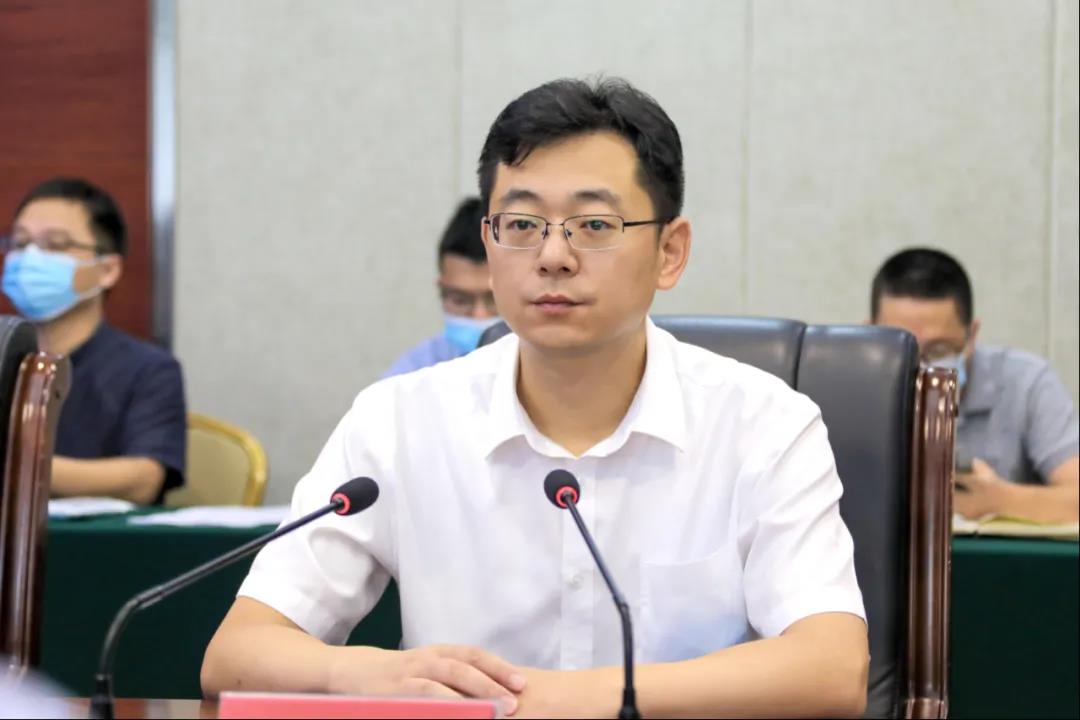 王斌达指出,县经济开发区是我县民营经济高质量发展