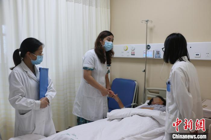 广西女医生致力推动罕见病治疗 不放弃任何一个病患