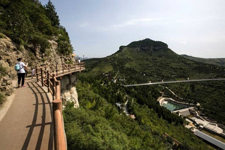 济南大石崮景区成"网红"岱崮地貌特征风景秀丽|济南市_新浪新闻