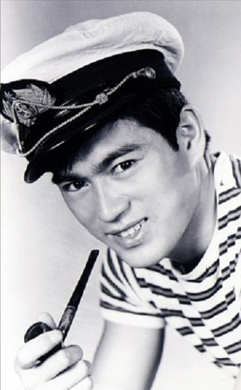 悼念!千叶真一去世,享年82岁,多情“雄霸”的爱恨人生休闲区蓝鸢梦想 - Www.slyday.coM 悼念!千叶真一去世,享年82岁,多情“雄霸”的爱恨人生休闲区蓝鸢梦想 - Www.slyday.coM