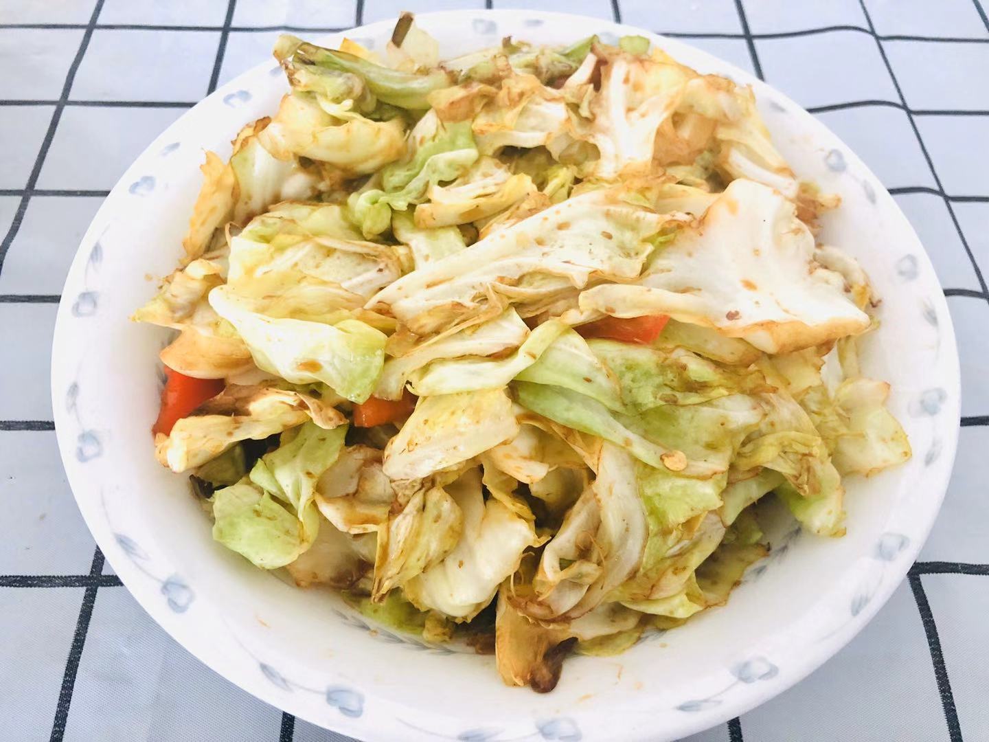 炝炒圆白菜的做法!