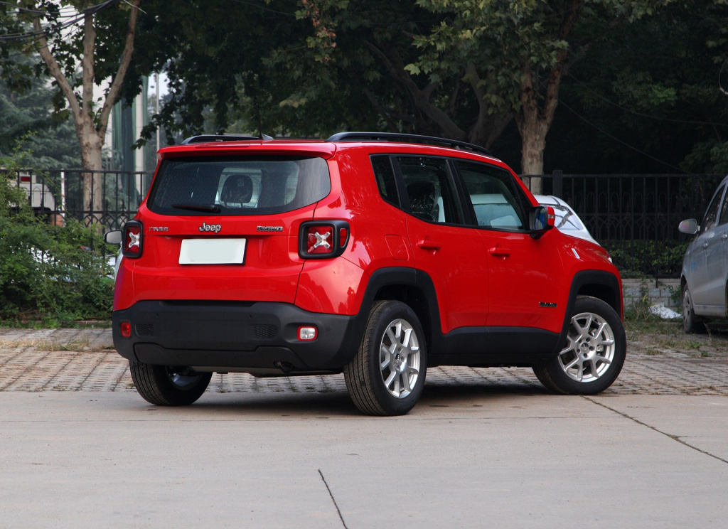 城市硬派suv潮流的兴起,为何也推不动jeep自由侠的销量呢