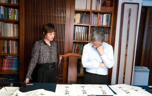 头一回见孙俪这造型，烫金发穿旗袍差点认不出，突破很大更女人休闲区蓝鸢梦想 - Www.slyday.coM