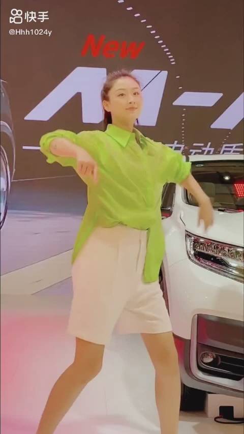 黄会赢我姓黄身高174体重偏瘦热爱舞蹈