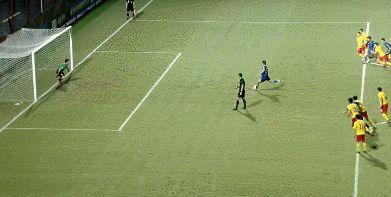 争议!四川九牛被吹点球,李毅愤怒,裁判亲自解释,门将自我救赎休闲区蓝鸢梦想 - Www.slyday.coM