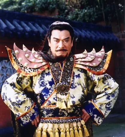 "雄霸"去世了.昨晚,一个新闻冲上了微博头条.世间再无雄帮主