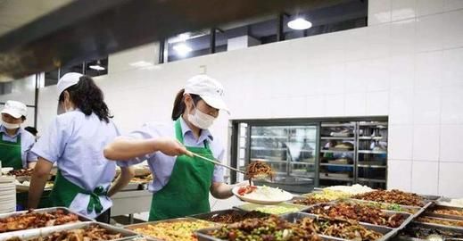 食堂收费乱象需整改,学校食堂不应是领导政治作秀的舞台休闲区蓝鸢梦想 - Www.slyday.coM 食堂收费乱象需整改,学校食堂不应是领导政治作秀的舞台休闲区蓝鸢梦想 - Www.slyday.coM