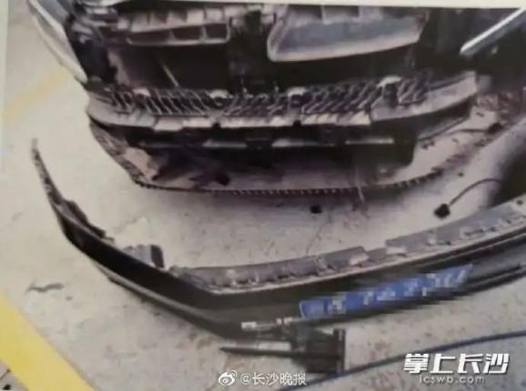 遛狗不拴绳致狗撞车，狗没事车损坏，法院：狗主人赔偿维修费