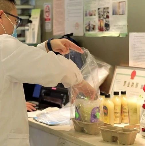 喜茶错拿饮料样品 顾客催吐洗胃后拒不提供成分