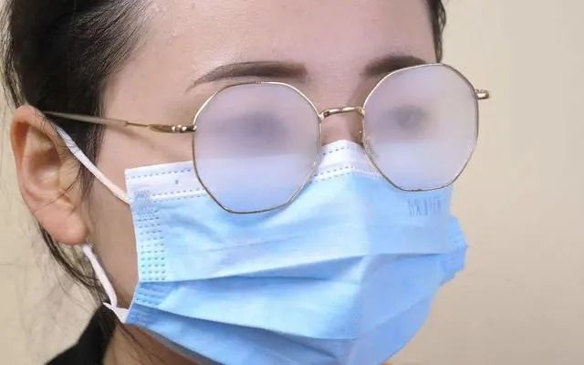 观方好物 口罩 眼镜=一秒起雾?清华团队研发的眼镜擦布了解一下