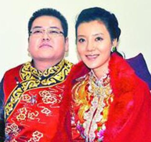 《扫黑风暴》里隐藏的大咖,孙红雷亲自请她来拍戏,前夫曾是首富休闲区蓝鸢梦想 - Www.slyday.coM