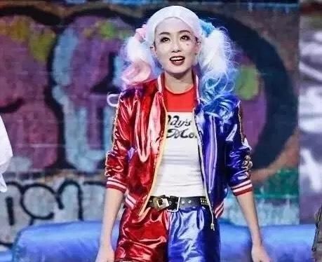 精灵古怪;有一说一,这几年,女星都爱cos小丑女了,金晨,李金铭,关晓彤