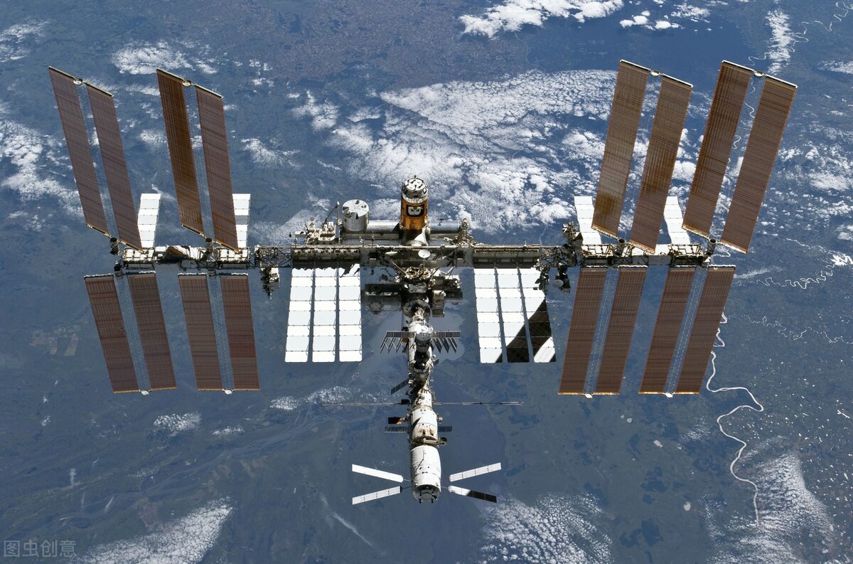 被“遗忘”的宇航员：原计划在太空待5个月，最后成了311天休闲区蓝鸢梦想 - Www.slyday.coM