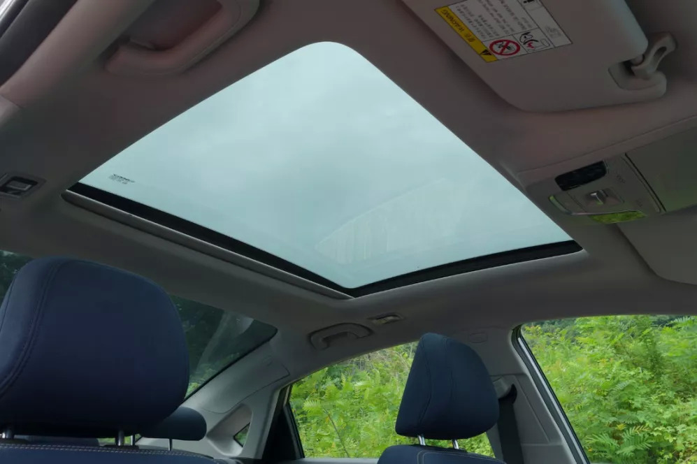 尺寸巨大的天窗