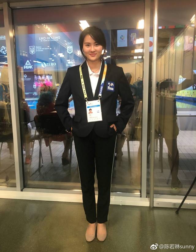 红婵很厉害,心理素质好,还为施廷懋点赞|施廷懋|陈若琳|跳水_新浪新闻