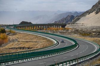 世界海拔最高 g6京藏高速公路那曲至拉萨段通车