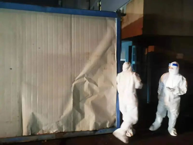 最新！上海通报2例本地病例涉及区域，去过家乐福超市、联华超市…新增病例均与机场有关，浦东机场还能去吗？休闲区蓝鸢梦想 - Www.slyday.coM