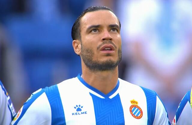 西班牙人头牌错失单刀,心态失衡染黄,武磊替补席观战|莫伊-戈麦斯