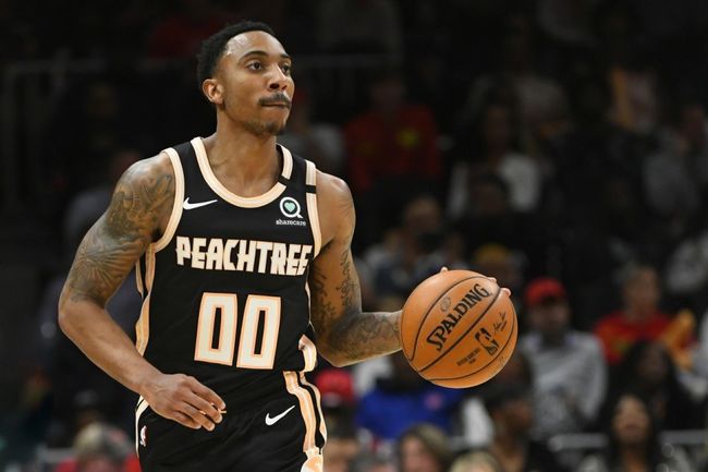 以及这一次密尔沃基雄鹿夺冠,蒂格也是半道加盟,在季后赛中也没有太多