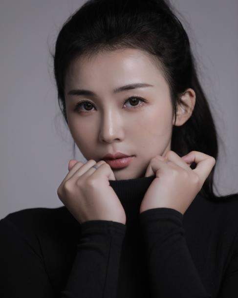 中国最美篮球女主播张曼源近照身材棒颜值高网友不输卡戴珊