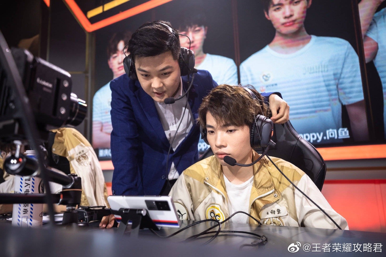 2021王者荣耀世冠半决赛火热进行中!