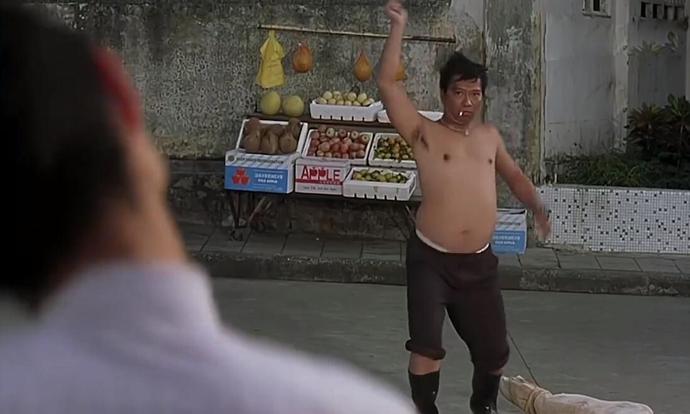 "猪肉佬"杨能有多被看重?周星驰家庭聚会也带他 成龙等他3小时