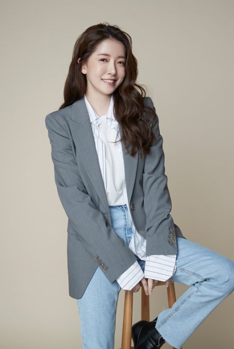 意外与爱豆同居并恋爱的故事郑仁仙李浚荣新剧成为你的夜晚