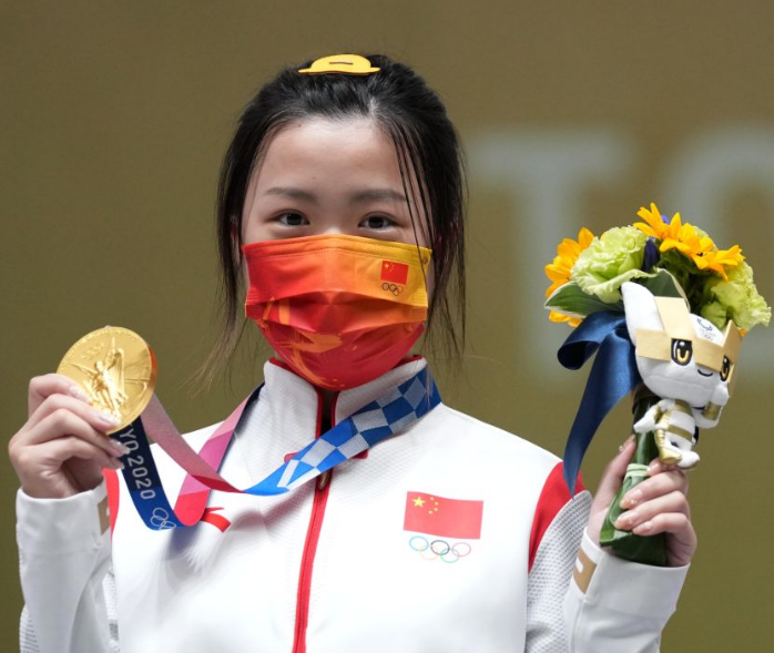 奥运双金美女杨倩火了！赠送奥运领奖服给清华，全运会有望再爆发休闲区蓝鸢梦想 - Www.slyday.coM