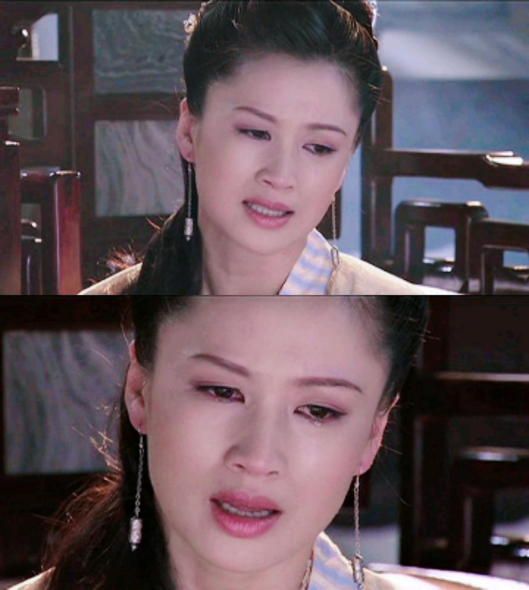 03版高远饰演的刀白凤,为爱报复的刀白凤遇到段延庆,和他有所纠缠