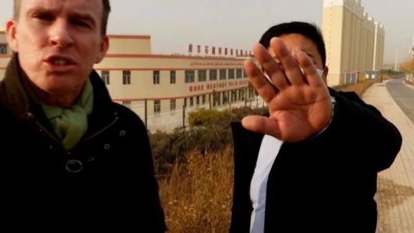 bbc用来污蔑新疆的维吾尔族少女竟是哈萨克斯坦人