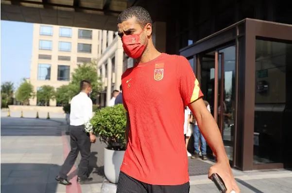 李铁：中国足球就像是你的儿子，不能考不好就不要了休闲区蓝鸢梦想 - Www.slyday.coM