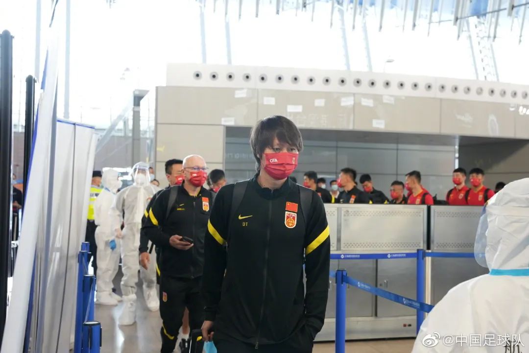 李铁：中国足球就像你的儿子，不能考不好就不要了休闲区蓝鸢梦想 - Www.slyday.coM