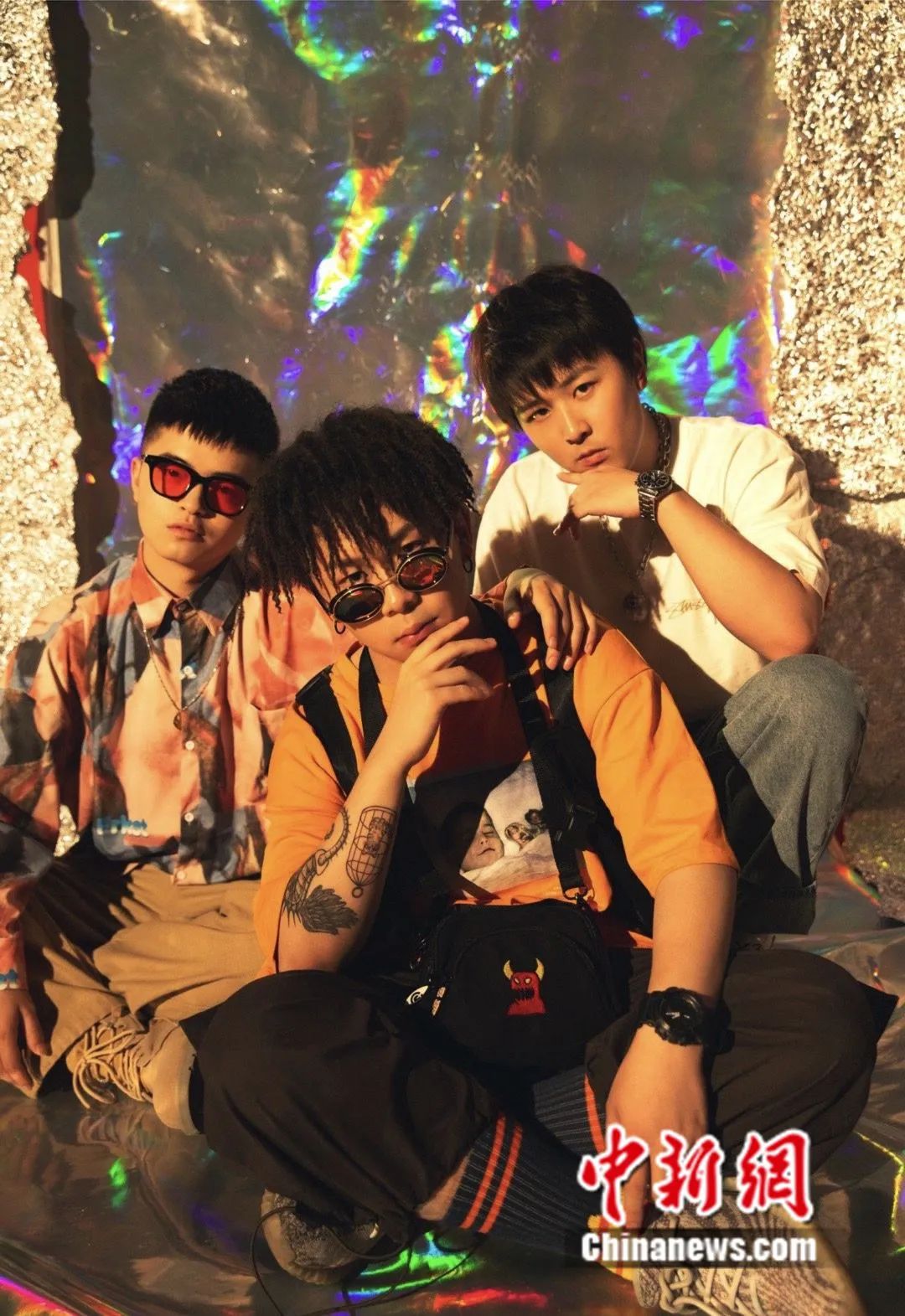 90后说唱组合发歌喊话美国赵立坚转发