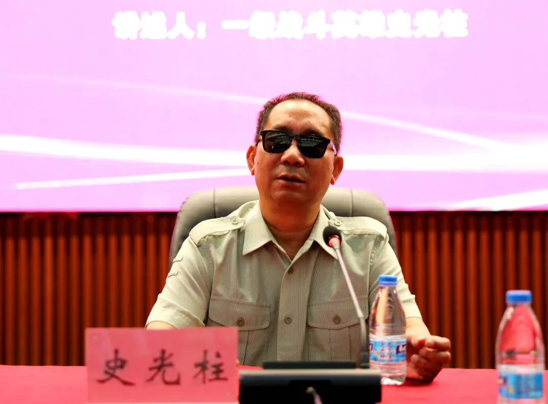 战场上他4次8处重伤，将炸烂的眼球塞进眼眶继续战斗……休闲区蓝鸢梦想 - Www.slyday.coM