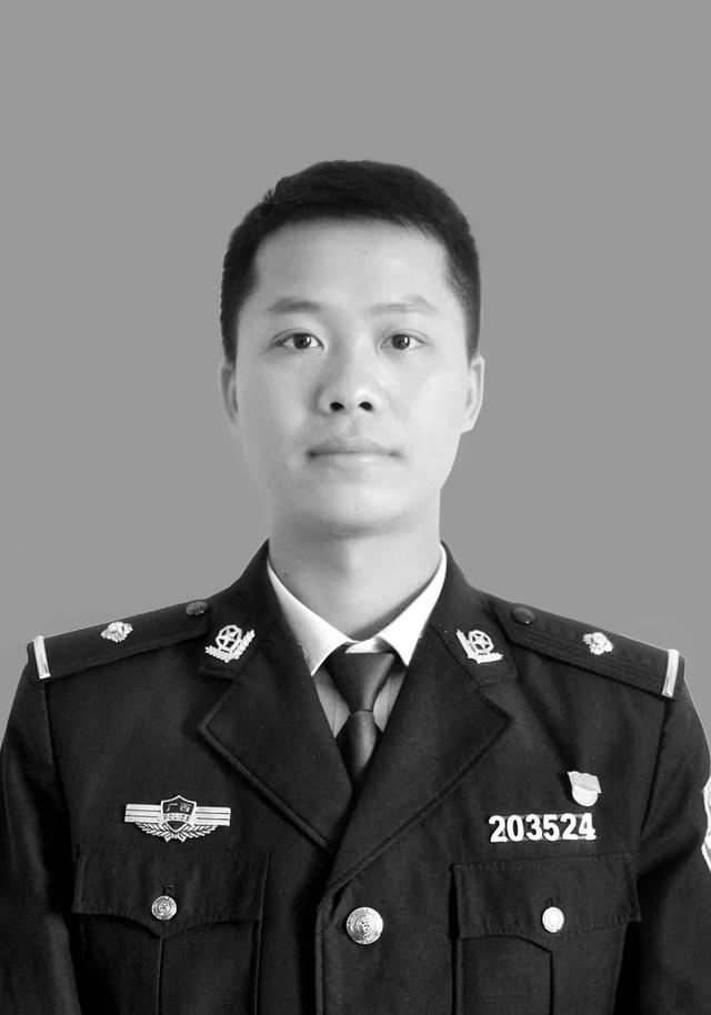 押送嫌疑人返程途中遭遇车祸，广西28岁警察因公牺牲休闲区蓝鸢梦想 - Www.slyday.coM